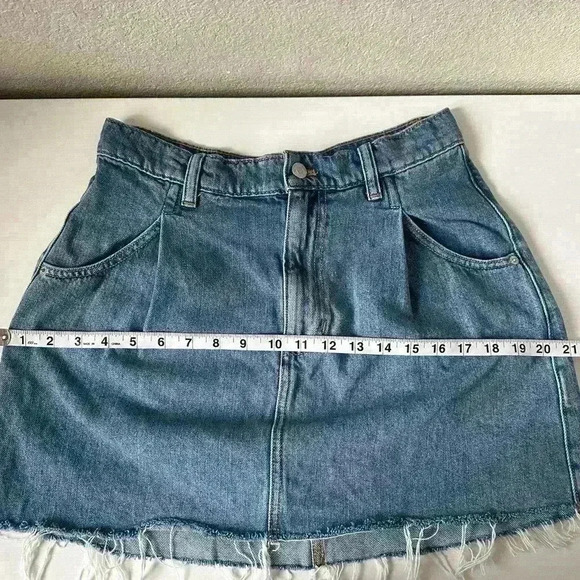 FREE PEOPLE We The Free Denim Pleated Raw Hem Cosmic Flirt Mini Skirt Sz. 27 - Picture 7 of 16